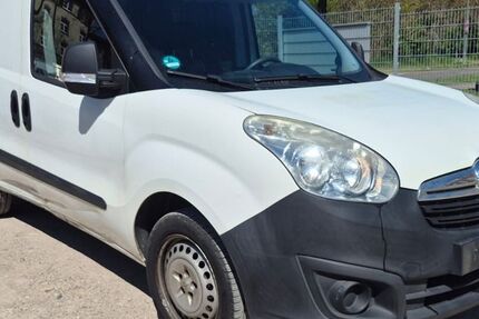 Opel Combo 84.375 km 6.533 &euro; Bitterfeld 06749