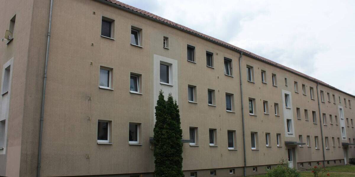 Etagenwohnung Bitterfeld-Wolfen Bitterfeld - 3 Zimmer, 60 m&sup2;, 425&euro; | Angebot:26918252