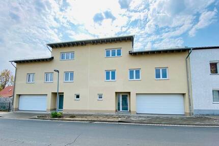 Einziehen und Wohlfühlen! Haushälfte mit Fußbodenheizung, Garage und Garten zu verkaufen! 4 zimmer