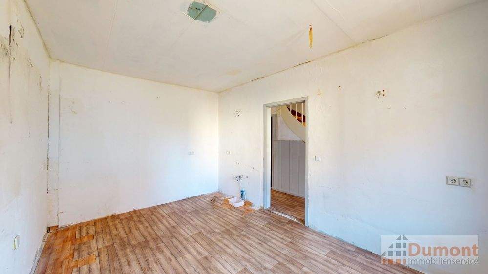 Reihenmittelhaus Leuna - 5 Zimmer, 100 m&sup2;, 94.000&euro; | Angebot:25768963