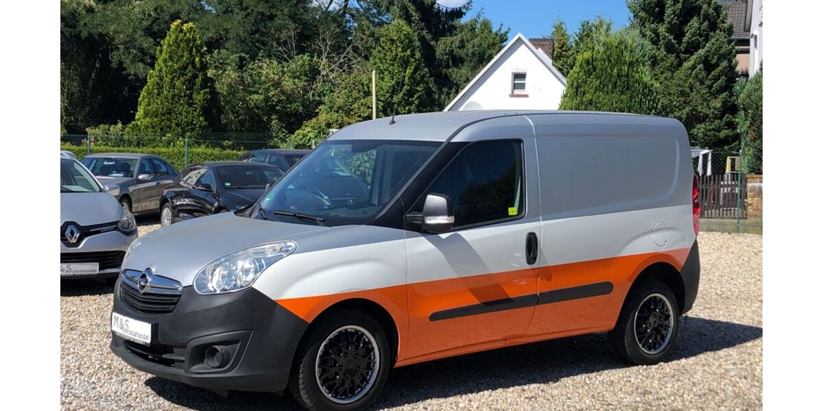Opel Combo 135.000 km 5.290 &euro; Bitterfeld-Wolfen 06766