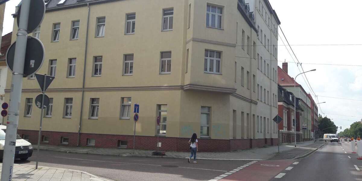 Etagenwohnung Halle Büschdorf - 2 Zimmer, 67 m&sup2;, 490&euro; | Angebot:24778438