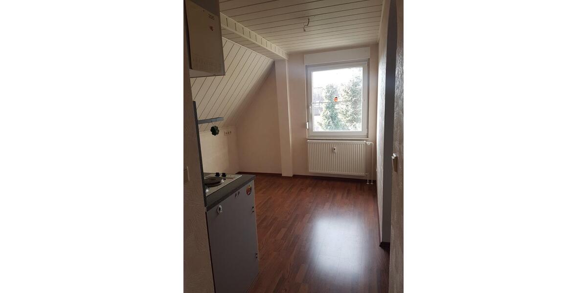 Dachgeschoßwohnung Sandersdorf-Brehna Brehna - 2 Zimmer, 40 m&sup2;, 280&euro; | Angebot:24616479