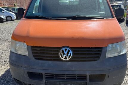 VW T5 Transporter 311.000 km 3.999 &euro; Halle 06132