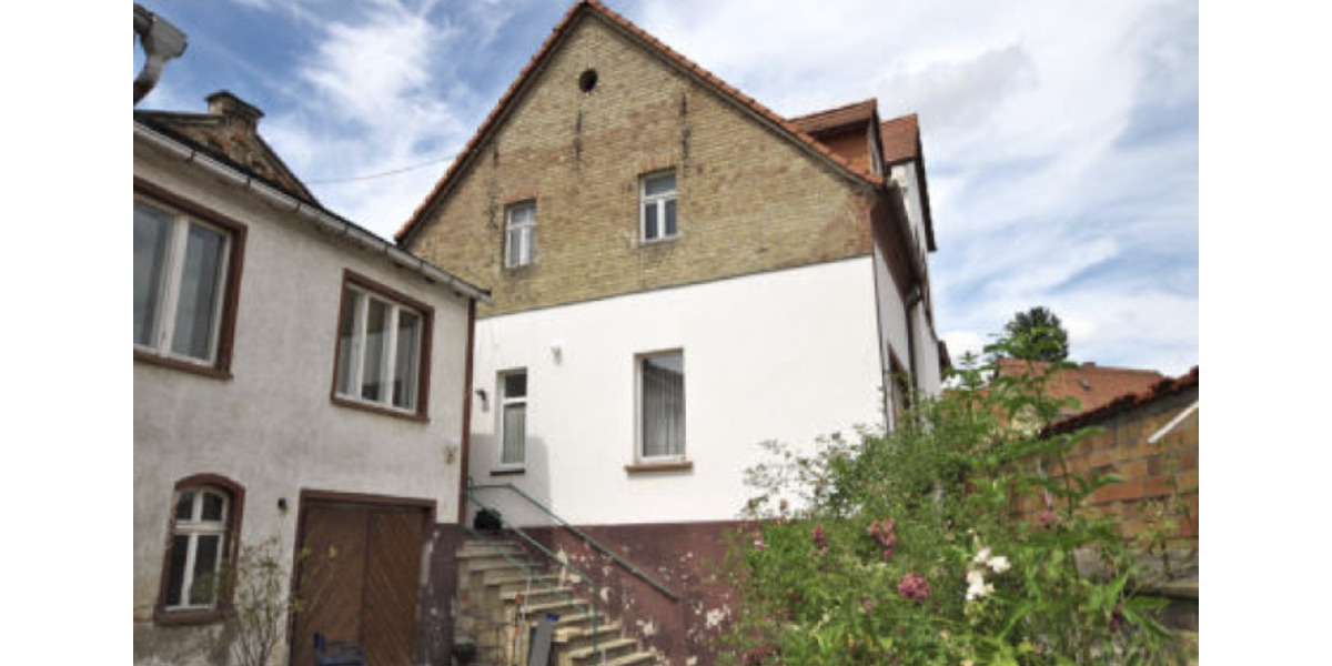 Einfamilienhaus Querfurt - 8 Zimmer, 220 m&sup2;, 72.999&euro; | Angebot:25279749