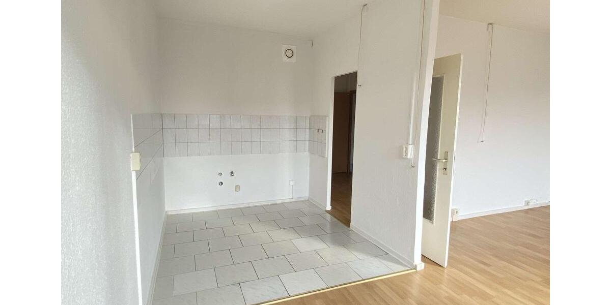 Etagenwohnung Halle (Saale) Halle-Neustadt - 3 Zimmer, 57 m&sup2;, 339&euro; | Angebot:25990019