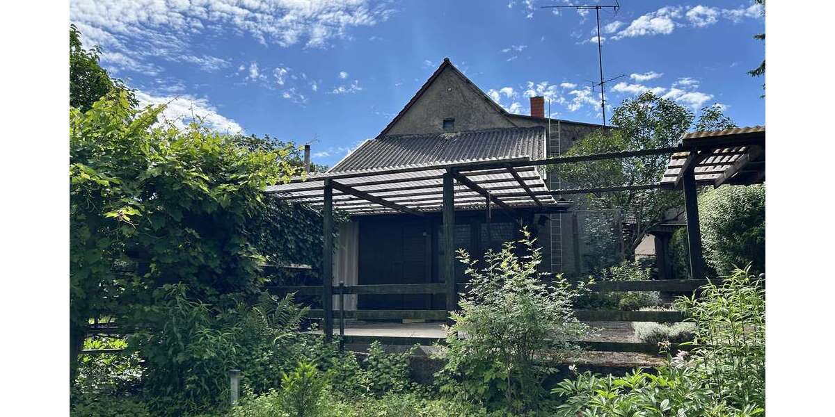 Einfamilienhaus Salzatal - 7 Zimmer, 200 m&sup2;, 99.000&euro; | Angebot:27038125