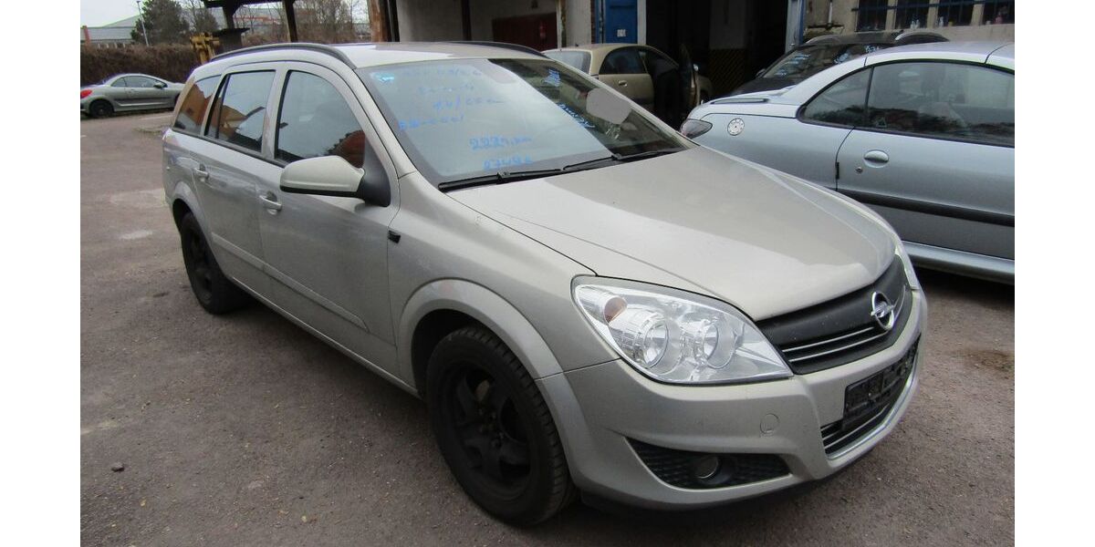 Opel Astra 222.240 km 1.990 &euro; Halle 06130