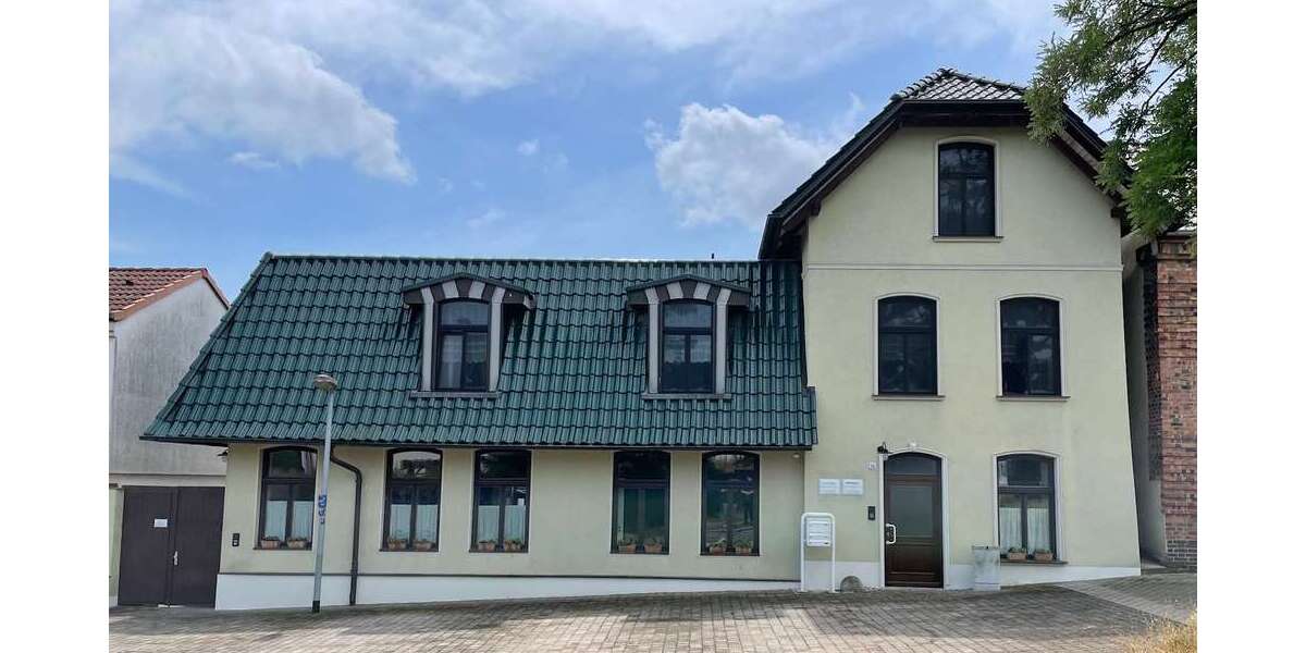 Einfamilienhaus Halle Silberhöhe - 8 Zimmer, 280 m&sup2;, 850.000&euro; | Angebot:26162363