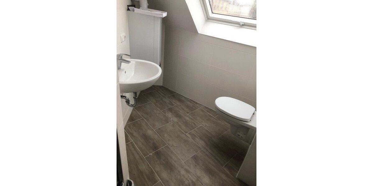 Dachgeschoßwohnung Köthen (Anhalt) - 3 Zimmer, 65 m&sup2;, 500&euro; | Angebot:25971284