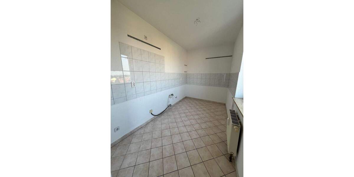 Zimmer Halle Damaschkestraße - 4 Zimmer, 86 m&sup2;, 695&euro; | Angebot:25984564