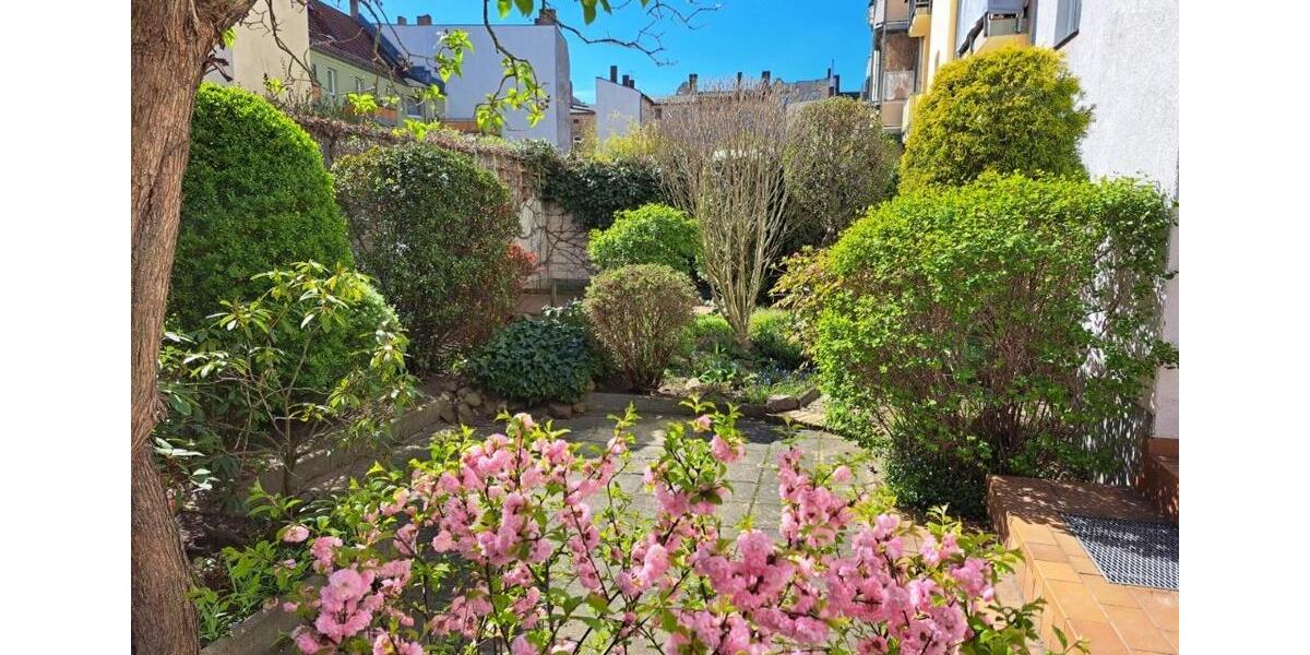 Dachgeschoßwohnung Halle (Saale) Damaschkestraße - 3 Zimmer, 74 m&sup2;, 550&euro; | Angebot:26122901