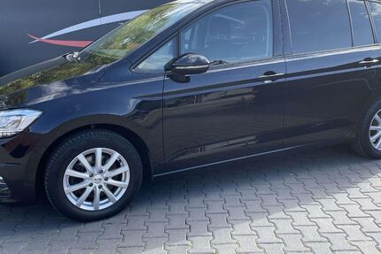 VW Touran 198.545 km 11.990 &euro; Teutschenthal OT Langenbogen 06179