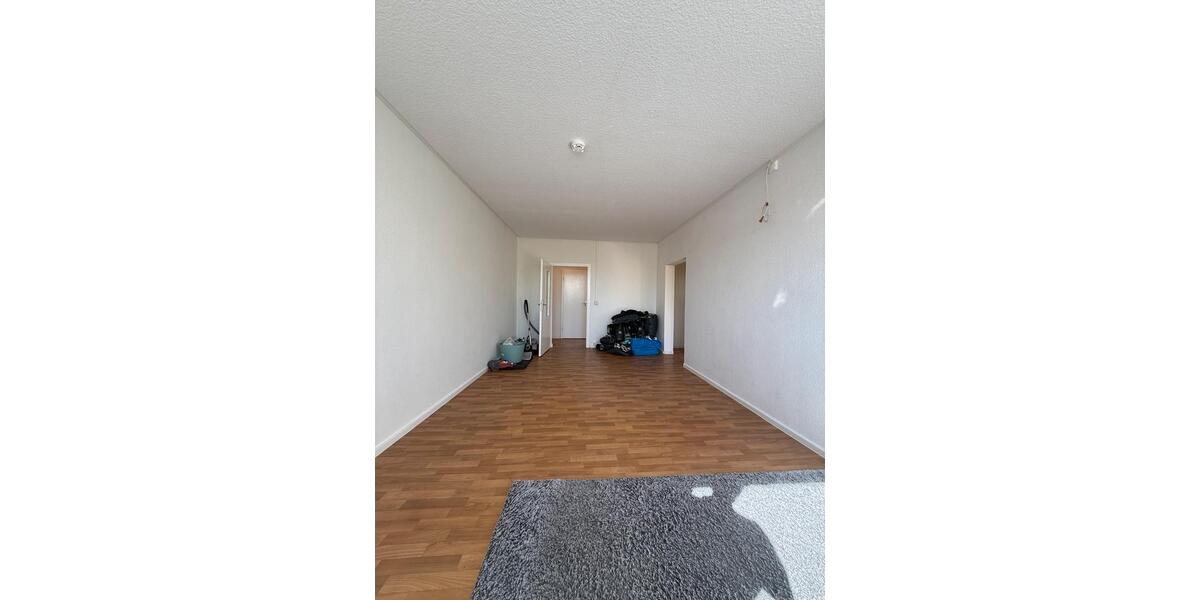 Etagenwohnung Halle (Saale) Halle-Neustadt - 3 Zimmer, 66 m&sup2;, 750&euro; | Angebot:26476443