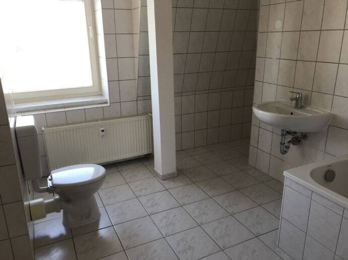 Etagenwohnung Salzatal Zappendorf - 3 Zimmer, 77 m&sup2;, 500&euro; | Angebot:26568622