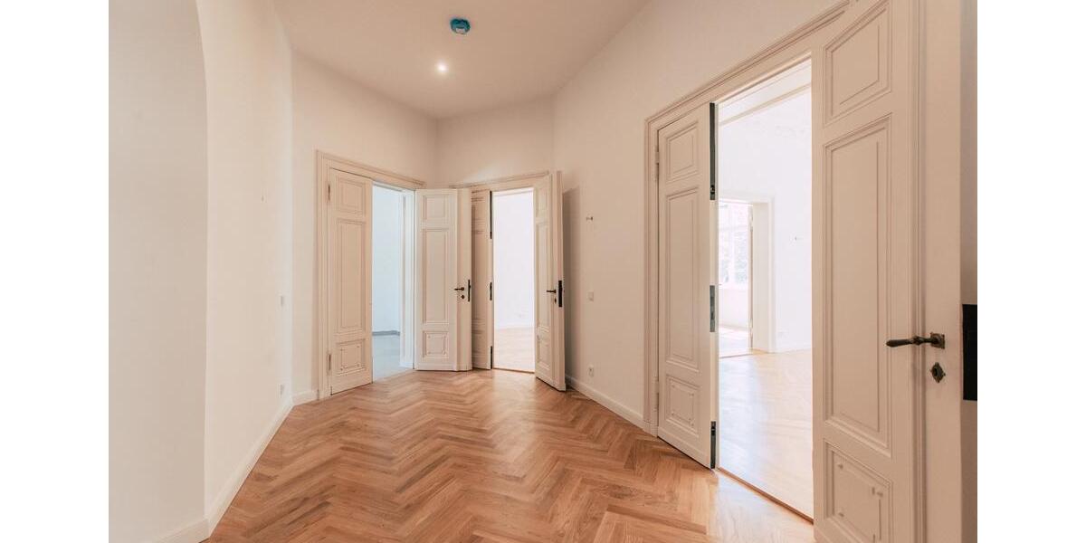 Hochparterre Halle (Saale) Am Wasserturm/Thaerviertel - 4.5 Zimmer, 190 m&sup2;, 2.335&euro; | Angebot:25376252