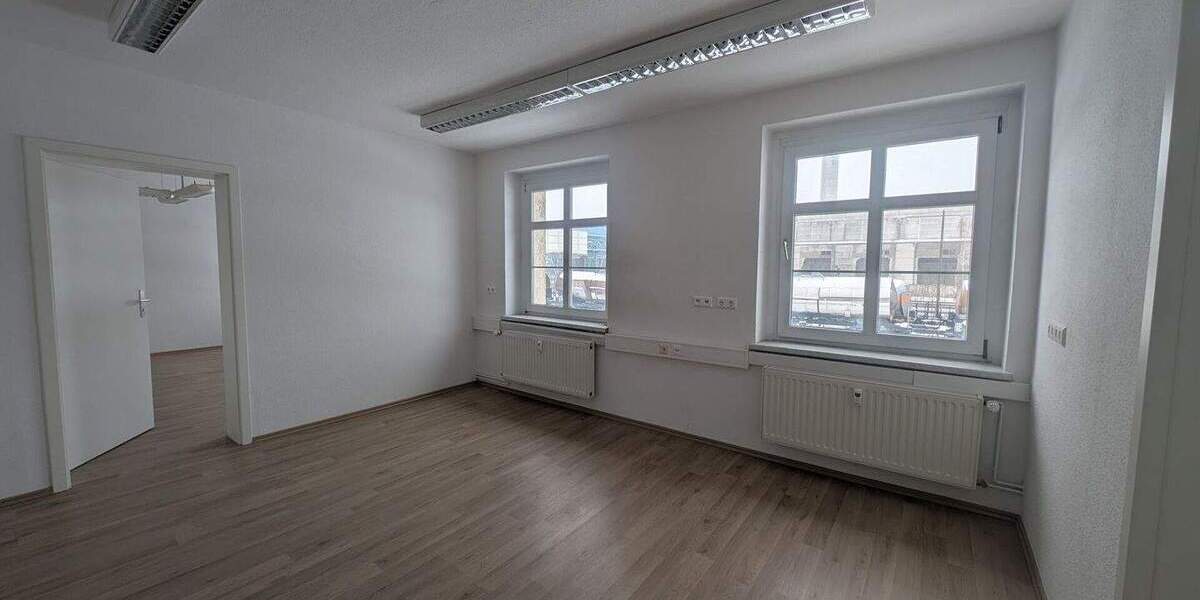 Gewerbeobjekt Bitterfeld-Wolfen Bitterfeld - 4 Zimmer, 630&euro; | Angebot:24876050