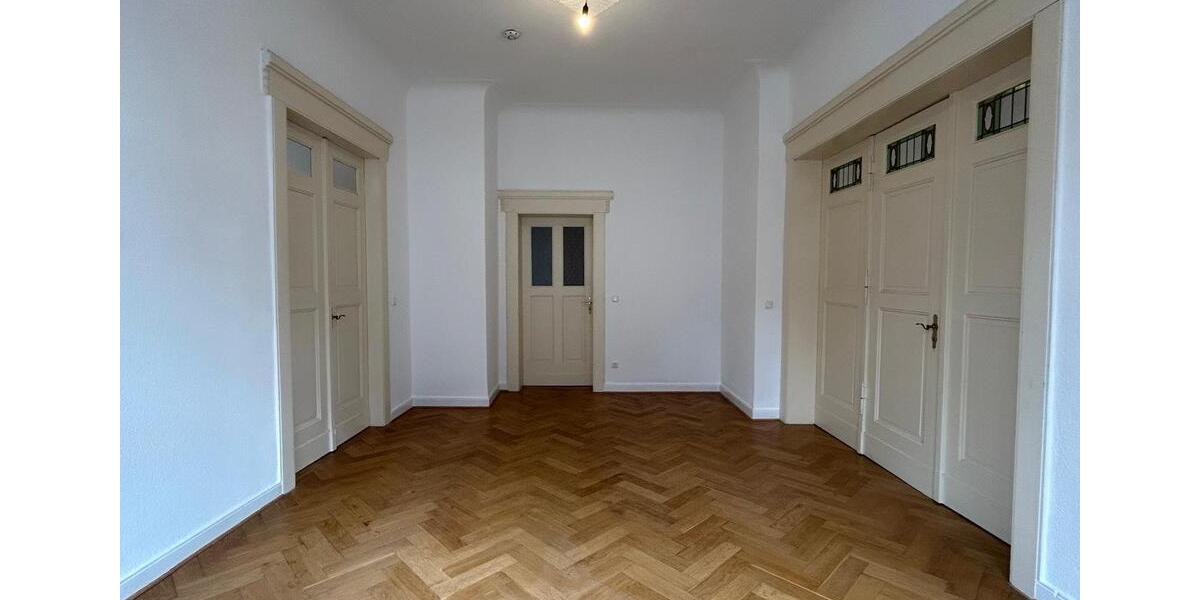 Etagenwohnung Halle (Saale) Frohe Zukunft - 5 Zimmer, 150 m&sup2;, 1.350&euro; | Angebot:25865846