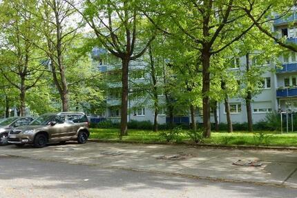Garagen / Stellplätze Halle (Saale) Halle-Neustadt - 26&euro; | Angebot:25545014