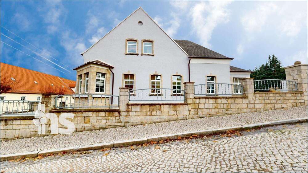 Einfamilienhaus Mücheln - 7 Zimmer, 303 m&sup2;, 700.000&euro; | Angebot:24869501