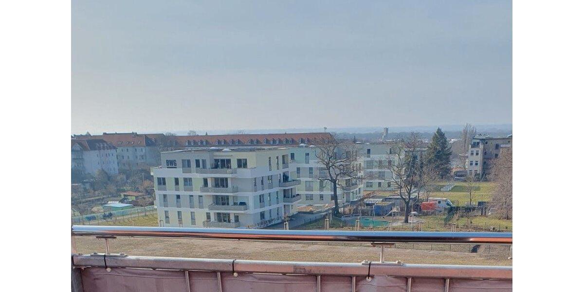 Dachgeschoßwohnung Halle (Saale) Damaschkestraße - 2 Zimmer, 79 m&sup2;, 753&euro; | Angebot:26326586