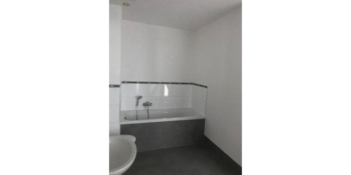 Erdgeschoßwohnung Halle (Saale) Büschdorf - 3 Zimmer, 82 m&sup2;, 850&euro; | Angebot:26633186