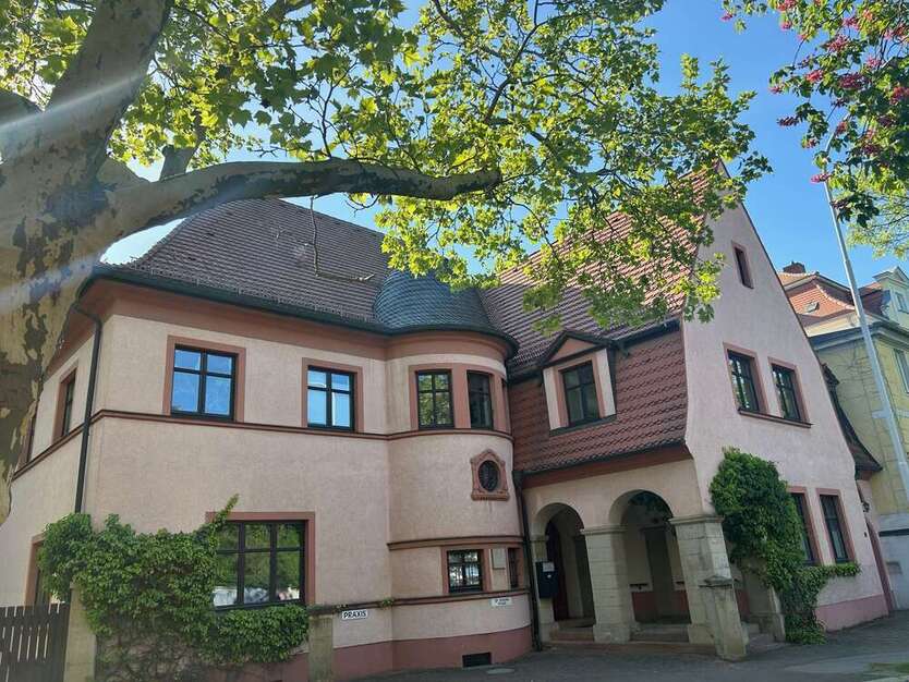 Büro in Halle 750 € 75 m²