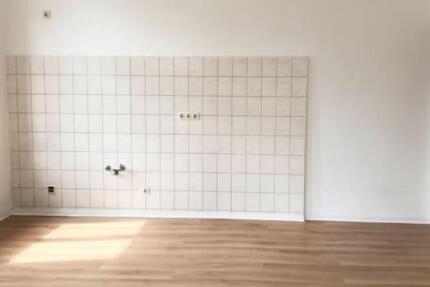 Praktische 2 Zimmer Eck-Wohnung 2 zimmer