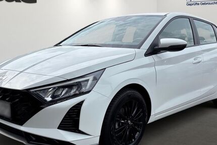 Hyundai i20 7.960 km 16.770 &euro; Petersberg OT Sennewitz 06193