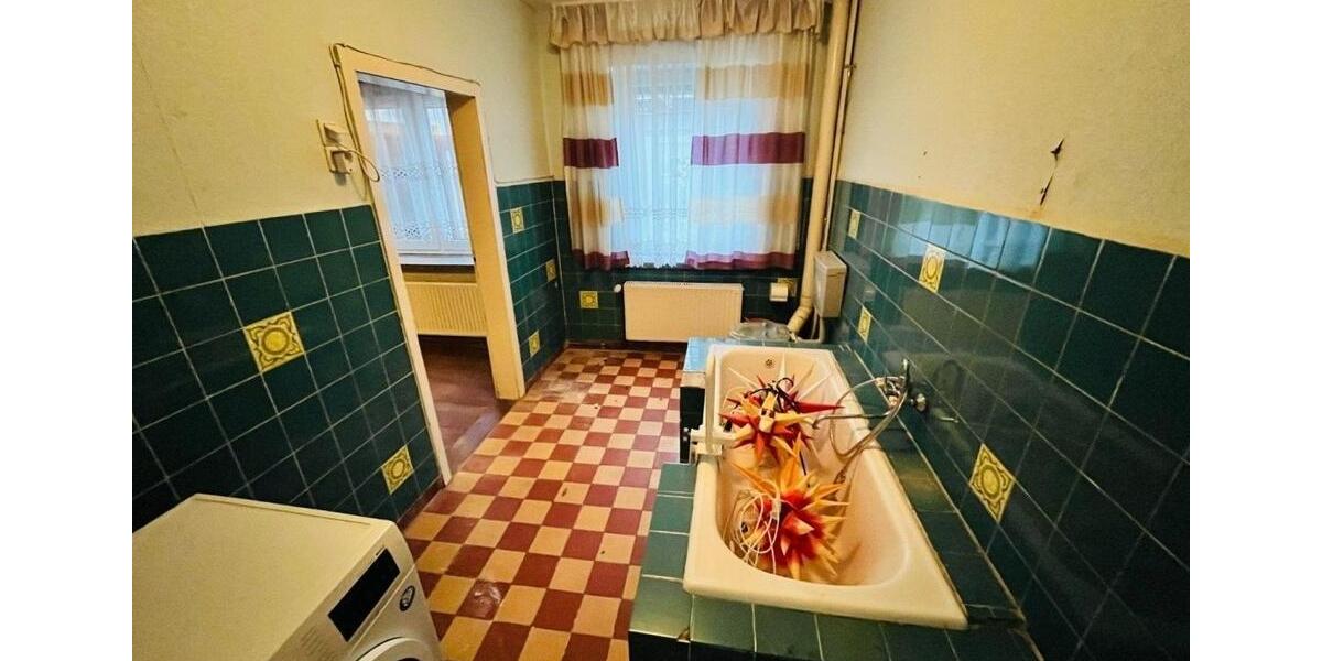 Reihenhaus Eisleben (Lutherstadt) - 7 Zimmer, 132 m&sup2;, 37.000&euro; | Angebot:26786588