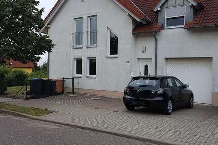 Haus zum Mieten in Schkopau 900 € 135 m²