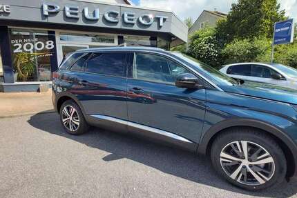 Peugeot 5008 1.550 km 30.290 € Halle / Mötzlich 06118