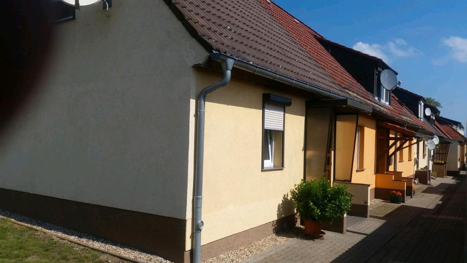 Reihenhaus Südliches Anhalt - 3 Zimmer, 65 m&sup2;, 50.000&euro; | Angebot:24685491