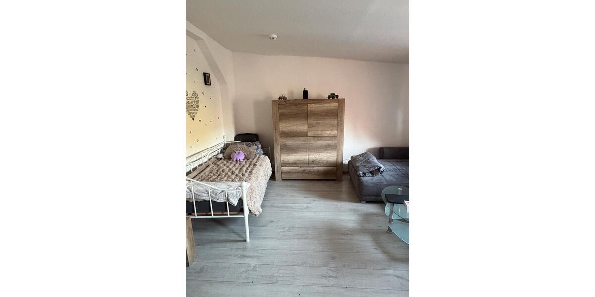 Etagenwohnung Halle (Saale) Büschdorf - 1 Zimmer, 30 m&sup2;, 550&euro; | Angebot:26394657