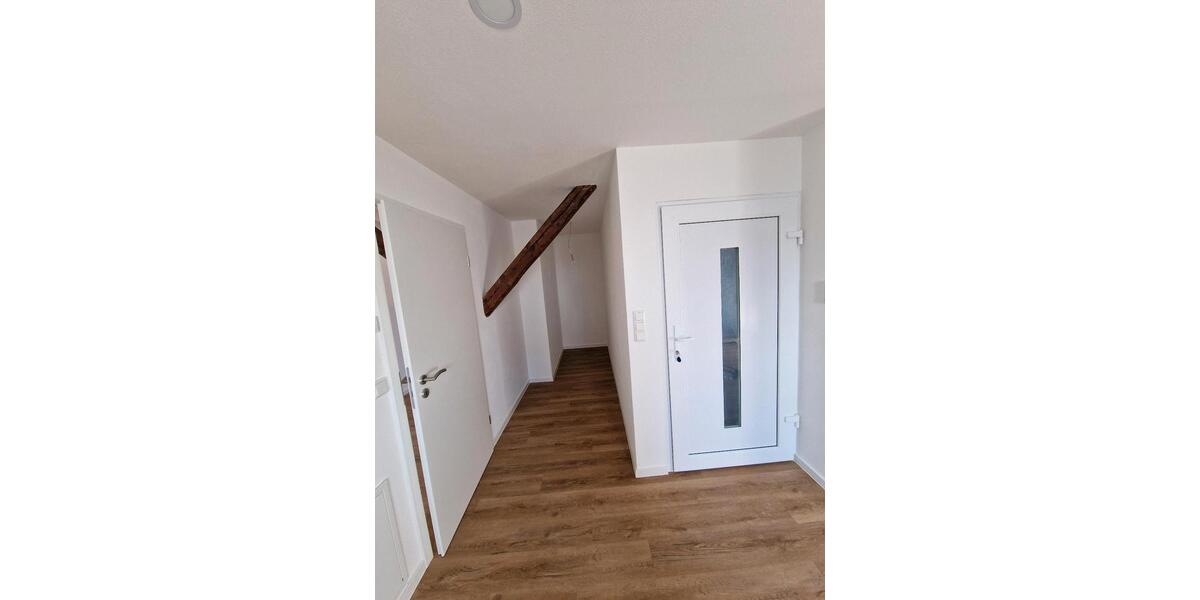 Dachgeschoßwohnung Zörbig - 3 Zimmer, 80 m&sup2;, 760&euro; | Angebot:25408249