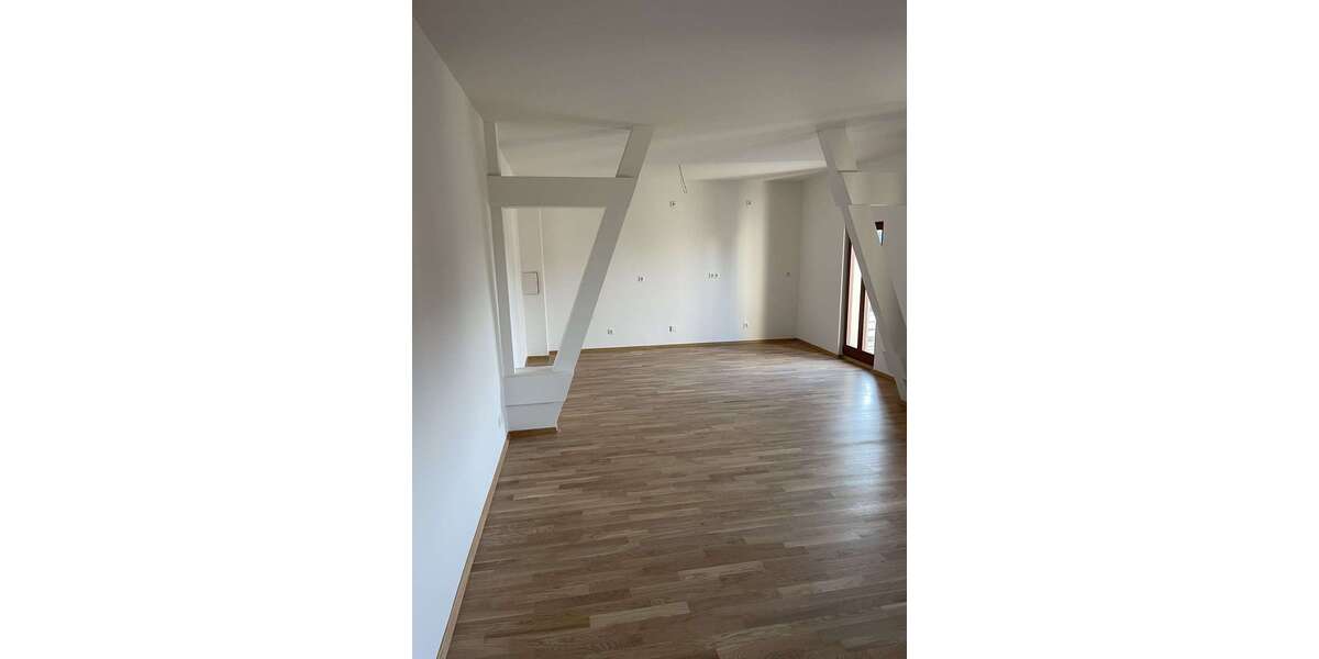Etagenwohnung Halle Büschdorf - 4 Zimmer, 100 m&sup2;, 1.099&euro; | Angebot:26800540