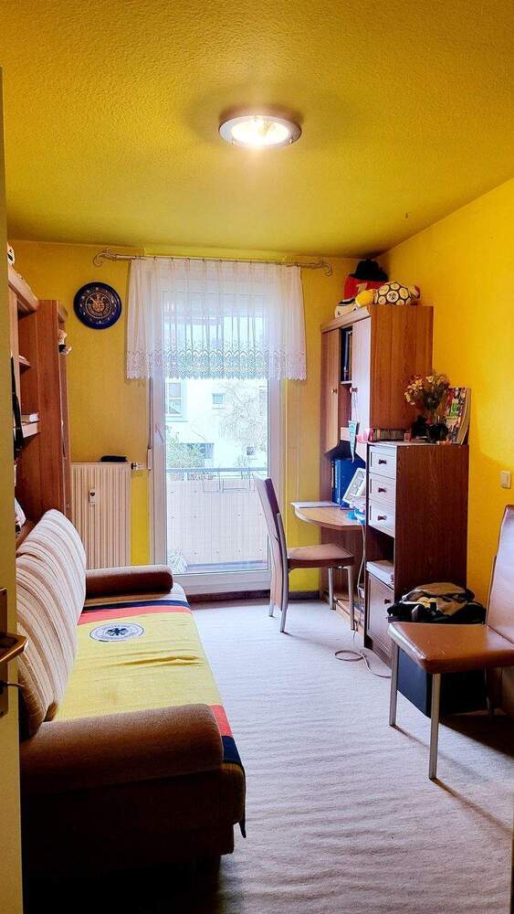 4-Raum-Wohnungruhige SiedlungGarage in TiefgarageBalkonInvestment!
