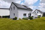 Einfamilienhaus mit Garage Garten PV Anlage ruhige Lage