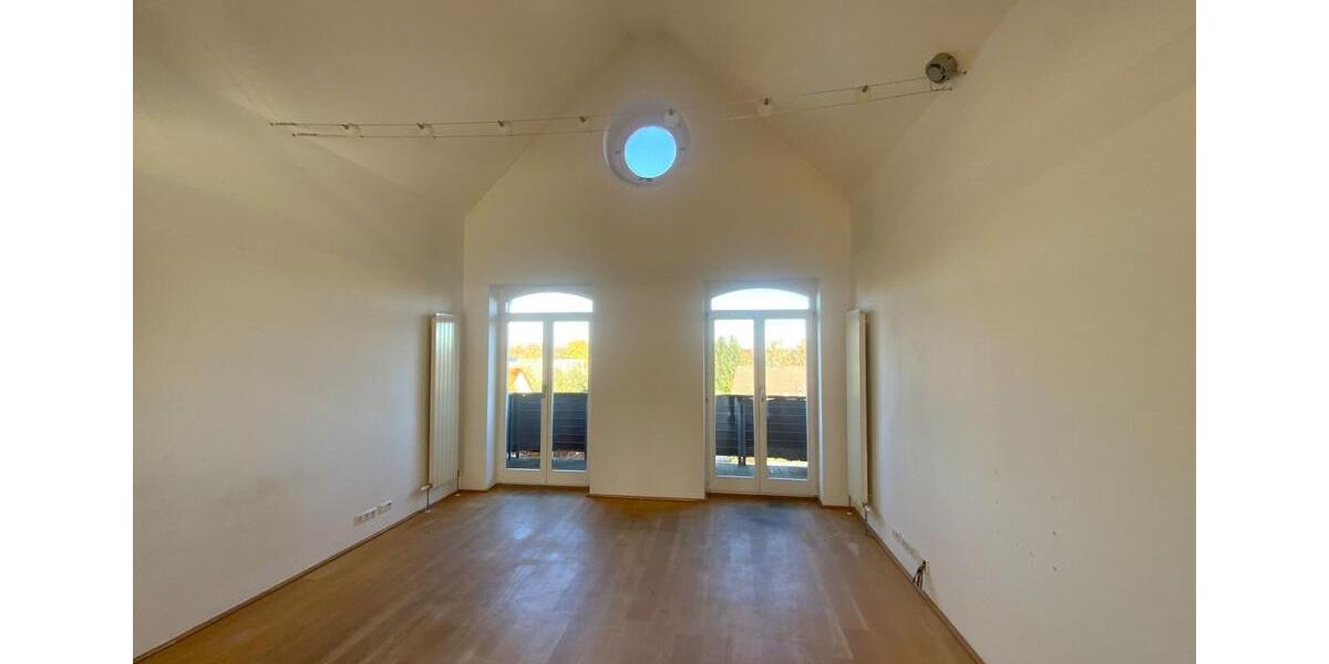 Dachgeschoßwohnung Zörbig - 5 Zimmer, 206 m&sup2;, 1.130&euro; | Angebot:20092302