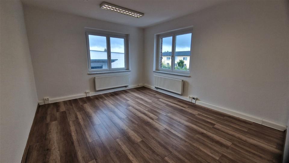 Gewerbeobjekt Halle (Saale) Büschdorf - 590&euro; | Angebot:26260923