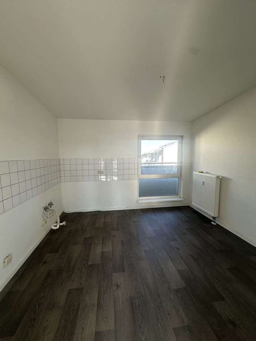 ++Große und Helle 3-Raumwohnung im Dachgeschoss++ 3 zimmer