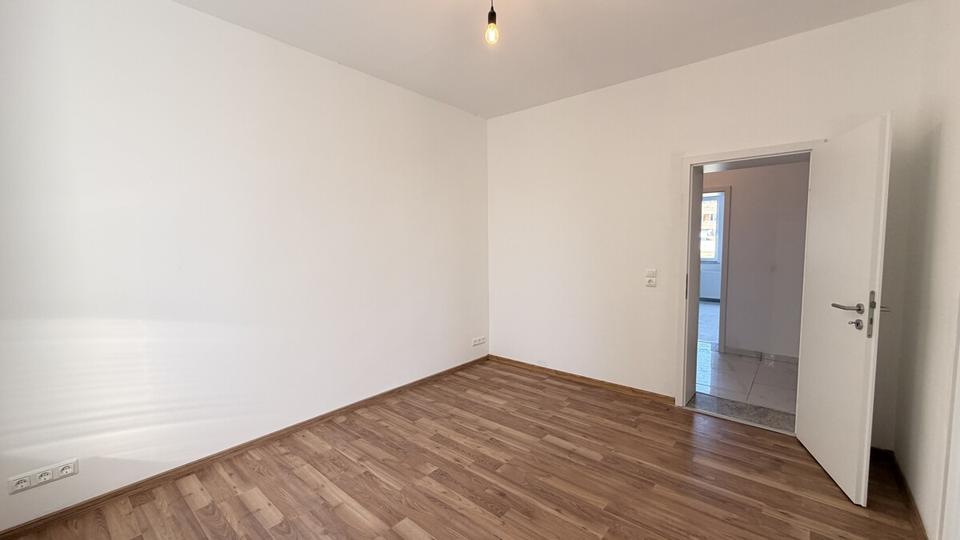 Erdgeschoßwohnung Leuna - 4 Zimmer, 82 m&sup2;, 800&euro; | Angebot:26367179