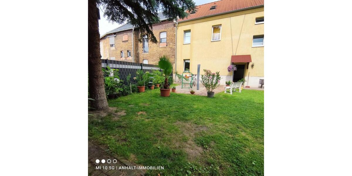 Erdgeschoßwohnung Bitterfeld-Wolfen Greppin - 3 Zimmer, 77 m&sup2;, 615&euro; | Angebot:25751600