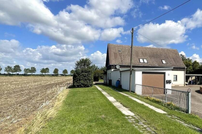 Wohnen, spielen, genießen - Familienfreundliches Einfamilienhaus mit großzügigem Garten in Brehna!