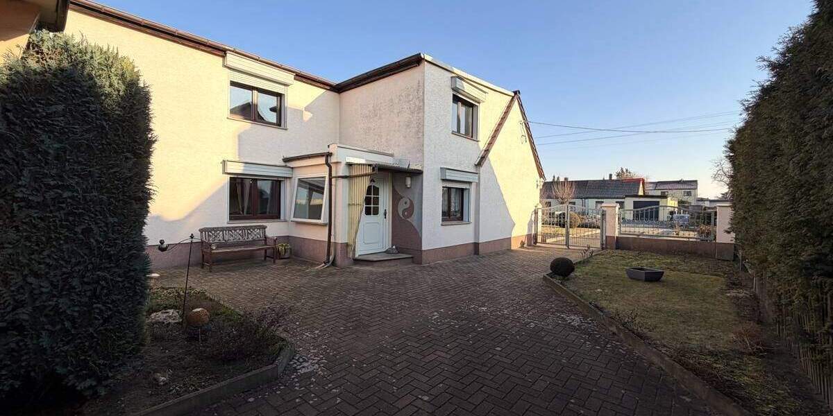 Doppelhaushälfte Sandersdorf-Brehna Sandersdorf - 6 Zimmer, 118 m&sup2;, 150.000&euro; | Angebot:24760765