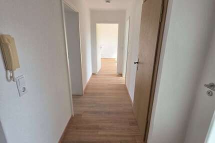 Wohnung Bitterfeld Bitterfeld - 3 Zimmer, 67 m&sup2;, 501&euro; | Angebot:26904331