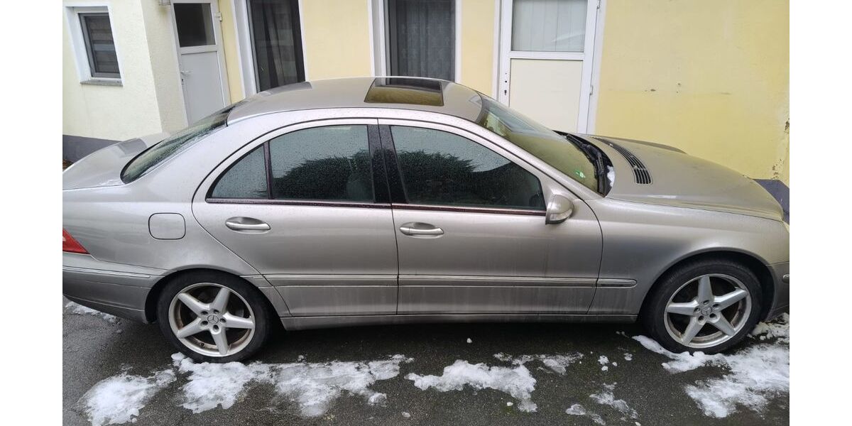 Mercedes-Benz C 180 215.000 km 1.999 &euro; Bad Dürrenberg 06231