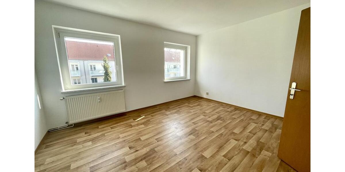 Etagenwohnung Bad Dürrenberg - 3 Zimmer, 66 m&sup2;, 415&euro; | Angebot:24864785