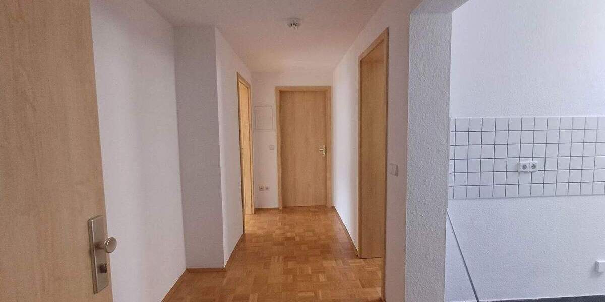 Etagenwohnung Merseburg - 2 Zimmer, 58 m&sup2;, 349&euro; | Angebot:24498778