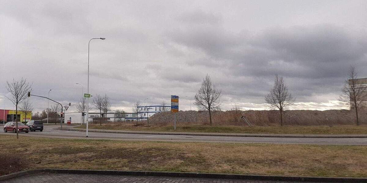 Grundstück Halle (Saale) Versorgungsgebiet - 1.050.000&euro; | Angebot:26017514